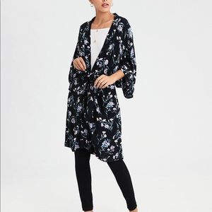 NWT- Sash Kimono-American Eagle-XS/S
